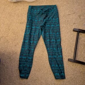 Fabletics Teal and Black Patterned Leggings